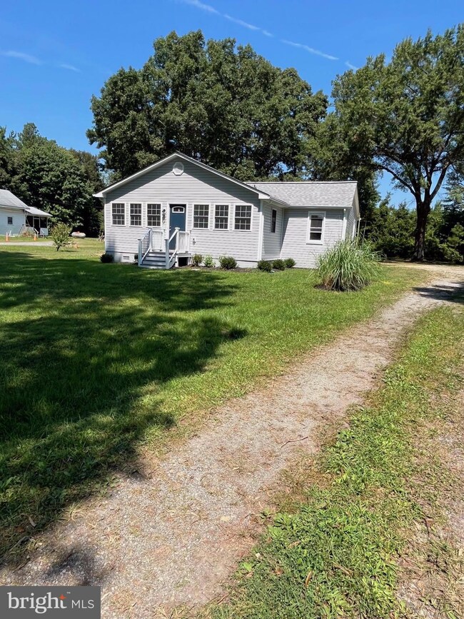 5037 Kings Hwy, Colonial Beach, VA 22443 - photo 2