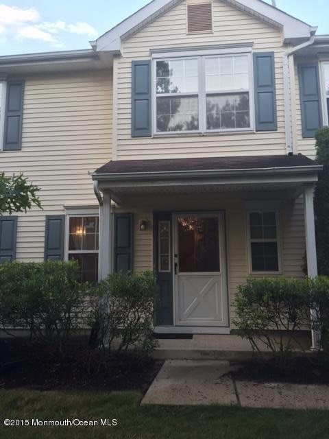 881 Crimson Ct, Morganville, NJ 07751 - photo 5