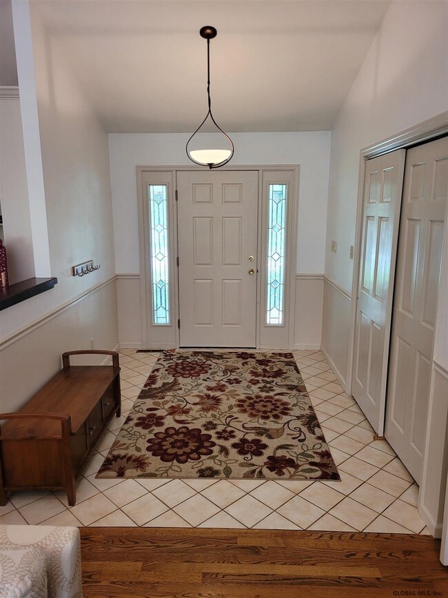 10 Gloria Ln, Schenectady, NY 12309 - photo 3