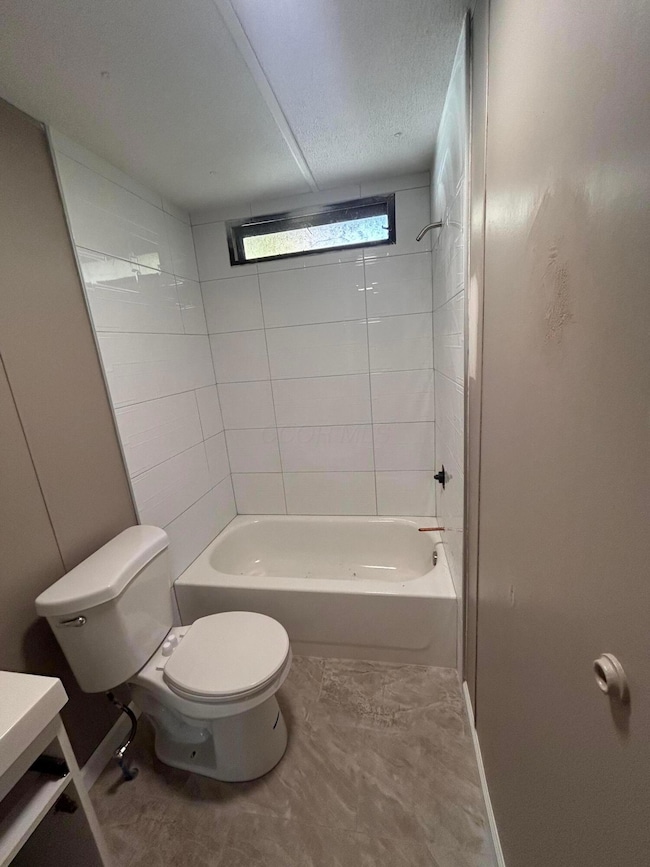 20360 Five Points Pike, Williamsport, OH 43164 - photo 4