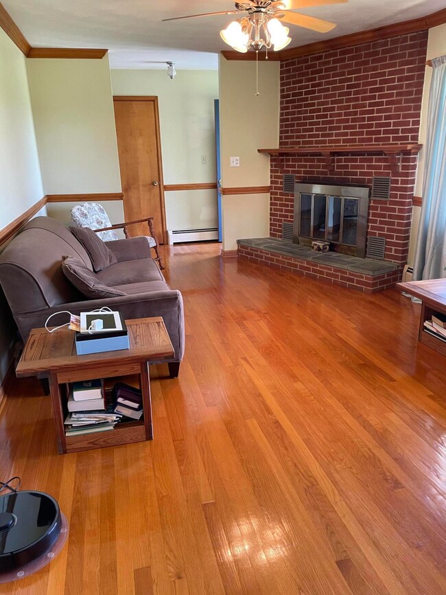 Living Room-Hardwood Floors