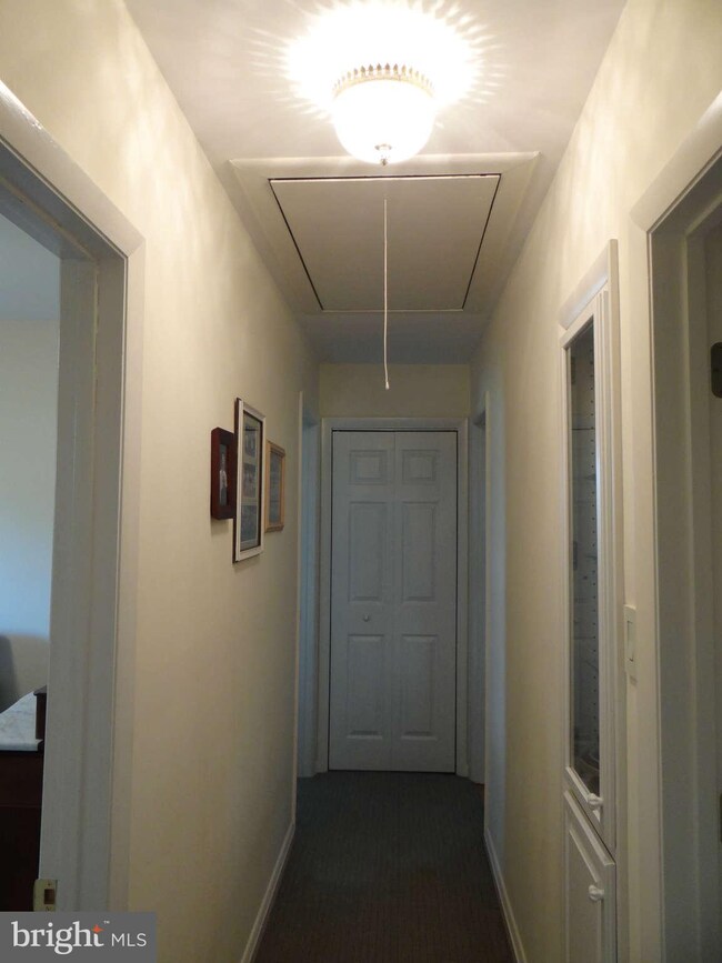 617 Southmont Rd, Catonsville, MD 21228 - photo 5