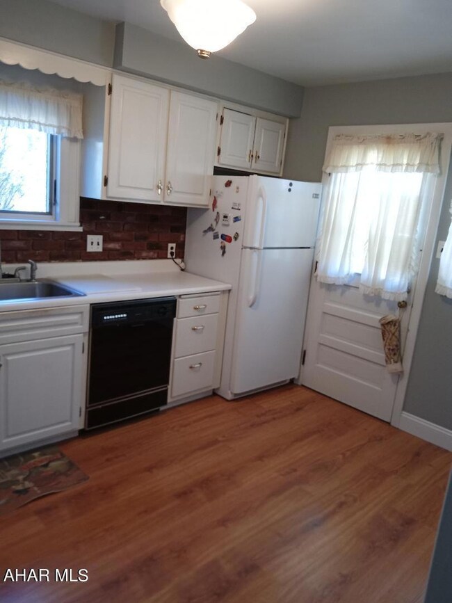 13 kitchen 2