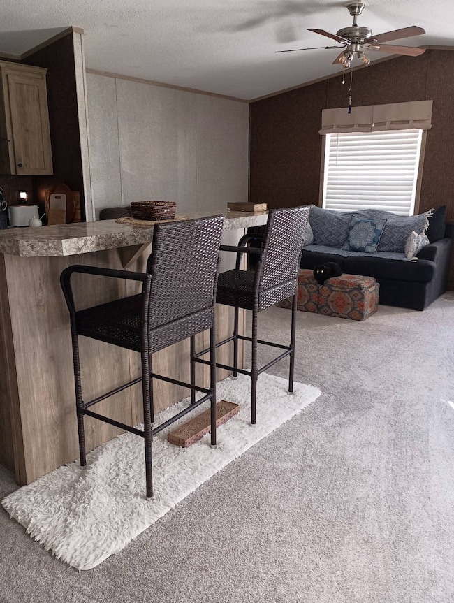 12660 Claremont Cir unit 82, Del Valle, TX 78617 - photo 4