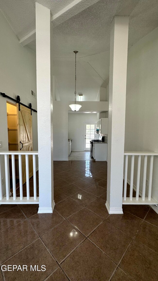 425 Las Palomas Dr, Horizon City, TX 79928 - photo 4