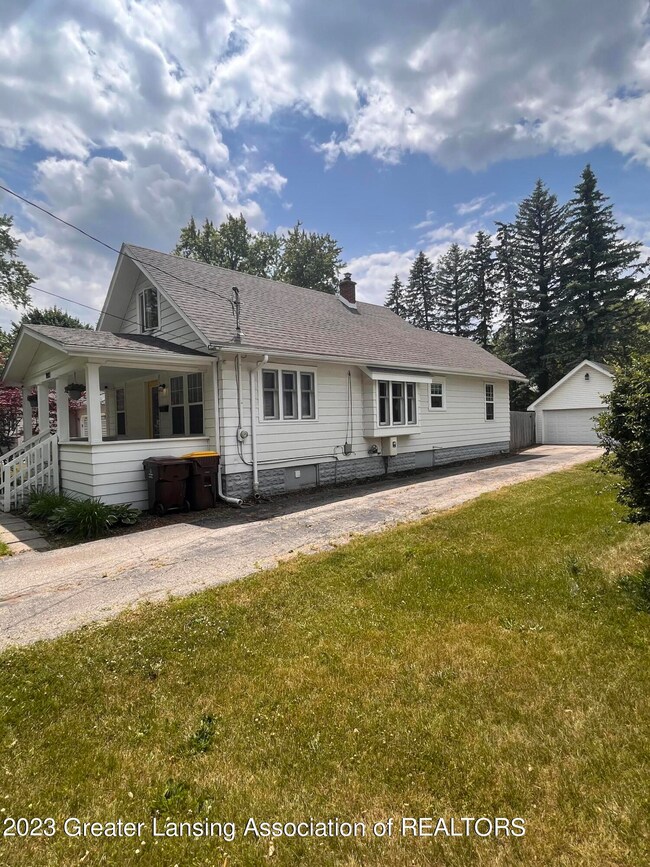 1973 Chestnut St, Holt, MI 48842 - photo 4