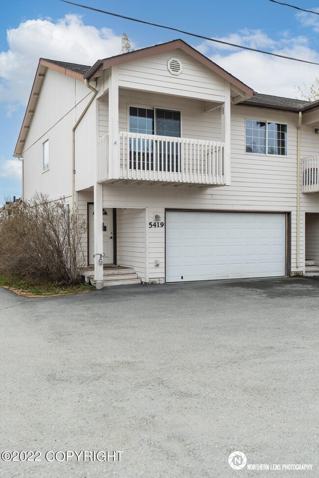 Exterior_3