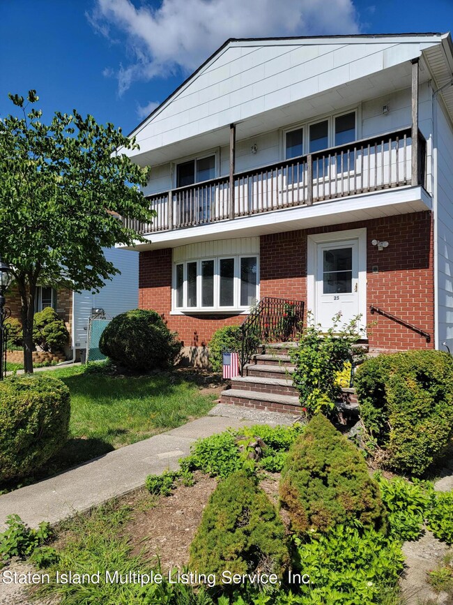 Welcome to 25 Dewhurst Street!