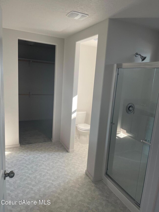 Master Bathroom with walk-in shower