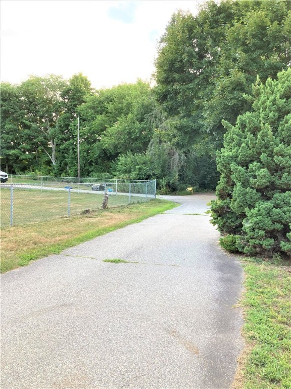 545 Putnam Pike, Greenville, RI 02828 - photo 4