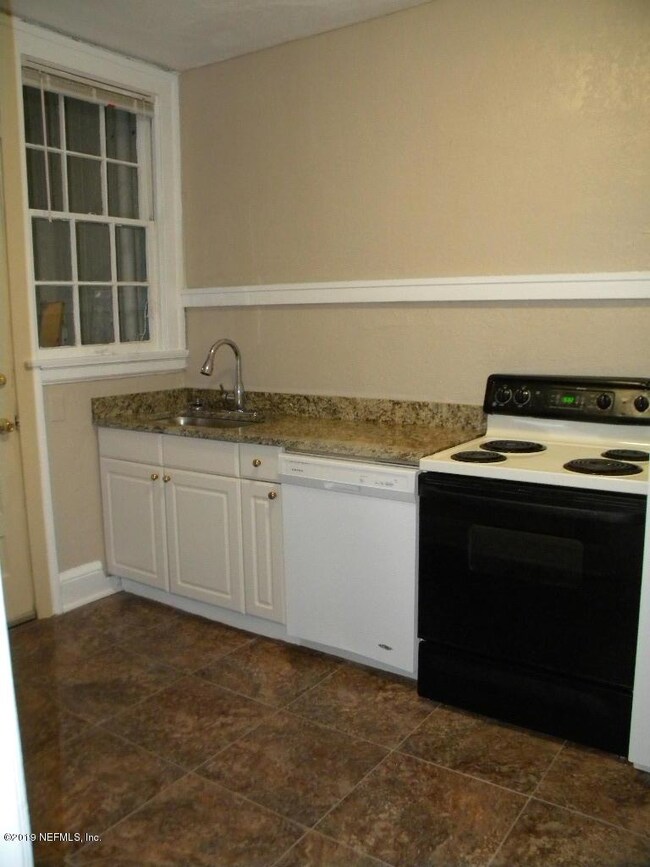 3021 Riverside Ave, Jacksonville, FL 32205 - photo 4