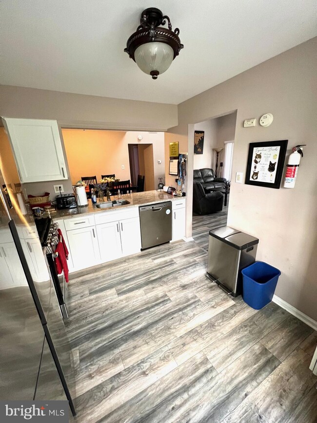 4502B Fenwick Ln, Mount Laurel, NJ 08054 - photo 6