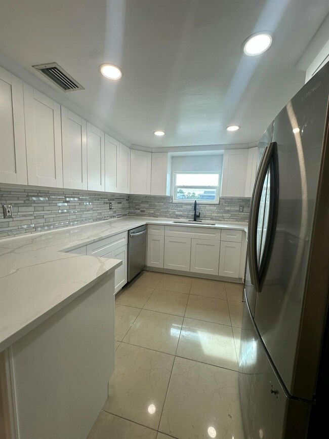 5679 S Rue Rd, West Palm Beach, FL 33415 - photo 7