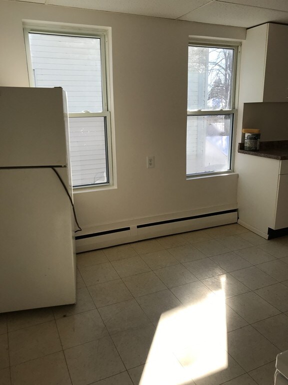 17 Asinof Ave unit 2R, Chicopee, MA 01013 - photo 7