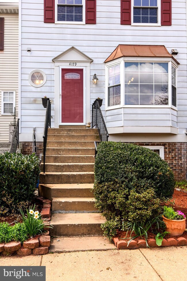 4179 Pleasant Meadow Ct unit 100E, Chantilly, VA 20151 - photo 4