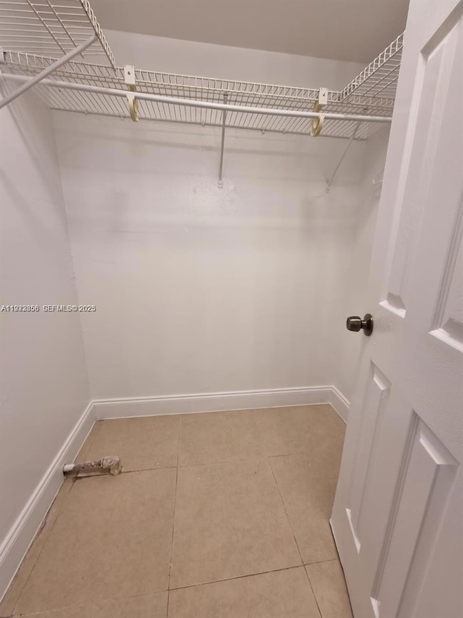 Biscayne Cove unit 112, Miami, FL 33138 - photo 6