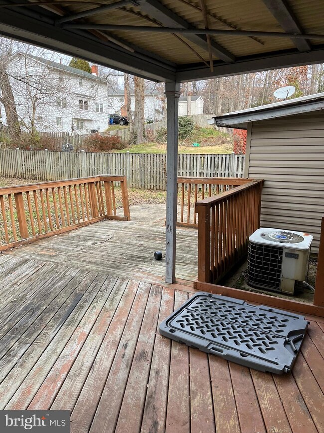 13014 Tamarack Rd, Silver Spring, MD 20904 - photo 2