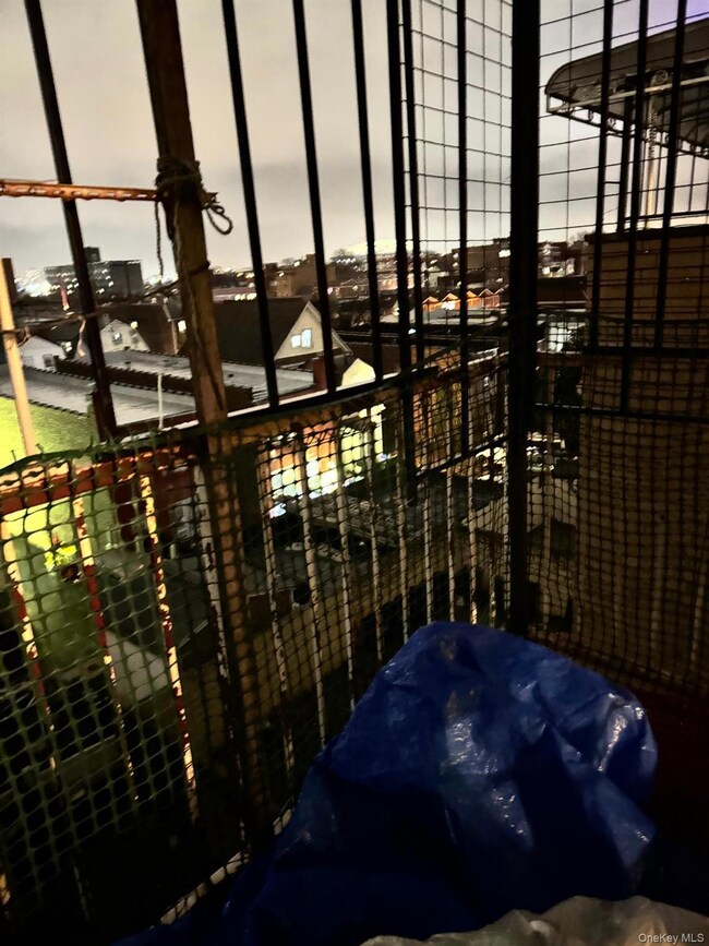 35-27 109th St, Flushing, NY 11368 - photo 7