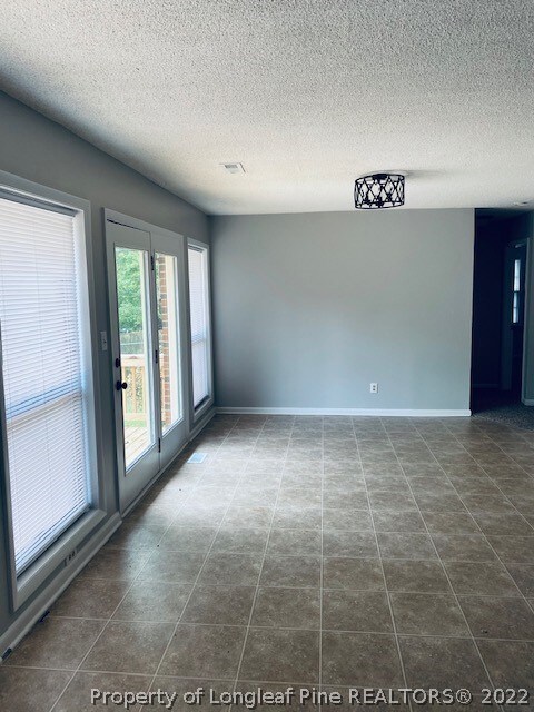 7607 Decatur Dr, Fayetteville, NC 28303 - photo 6