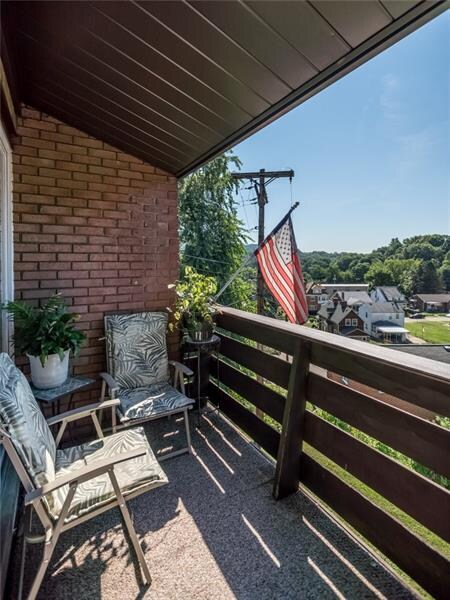 Balcony Deck overlooking the Picnic Common Area
