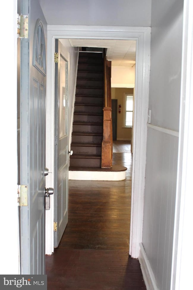 466 N Evans St, Pottstown, PA 19464 - photo 6