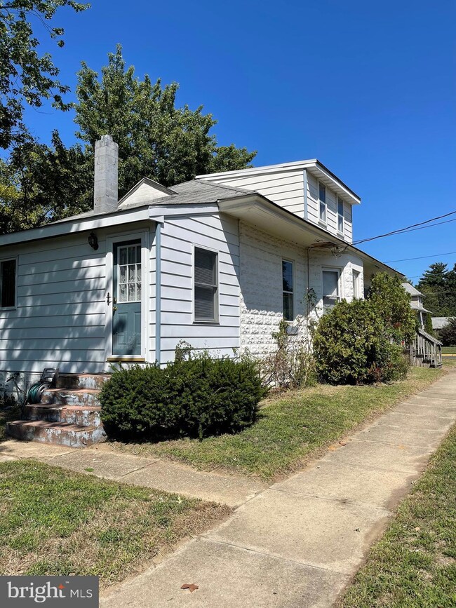 600 Summit Ave, Westville, NJ 08093 - photo 3