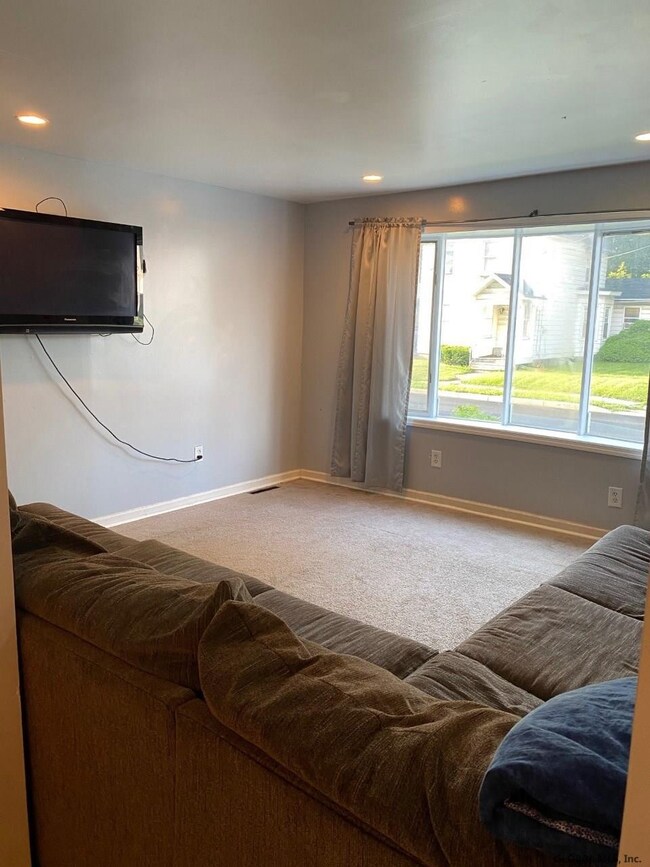 307 Glen Ave, Schenectady, NY 12302 - photo 3