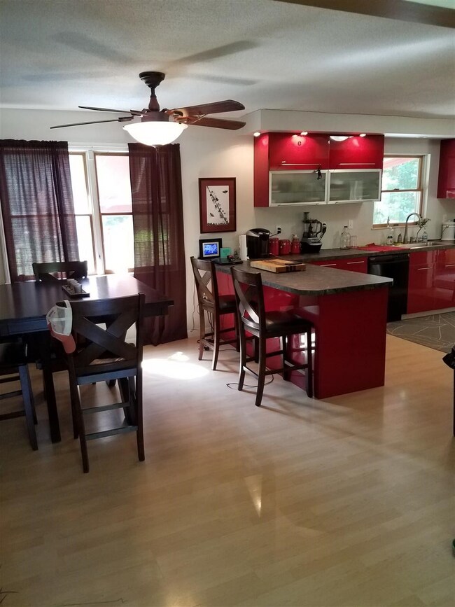 3 Lake View Ct, Hillsborough, NH 03244 - photo 5