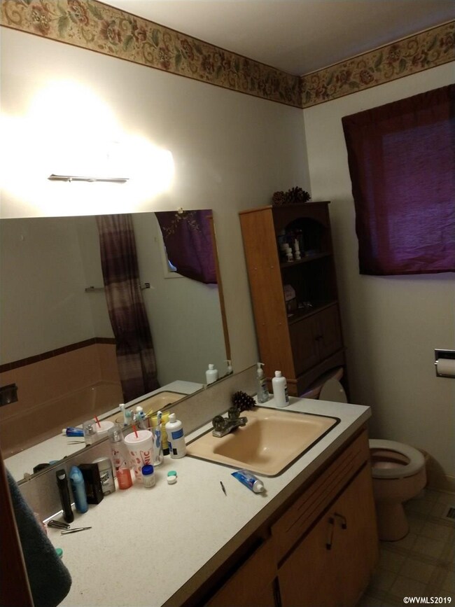 2075 E Ellendale Ave, Dallas, OR 97338 - photo 3