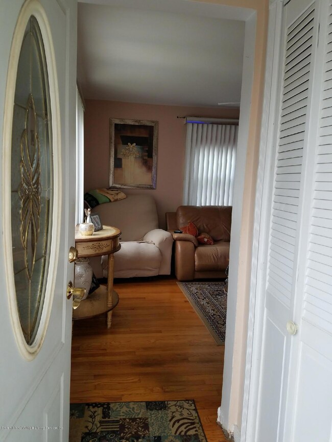 80 Cheshire Place, Staten Island, NY 10301 - photo 3
