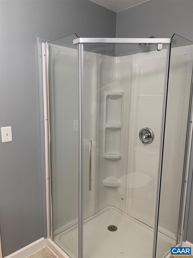 1215 Wertland St unit A33, Charlottesville, VA 22903 - photo 7