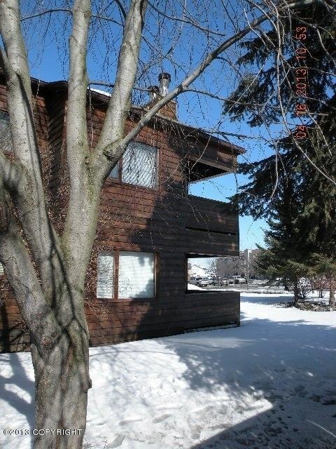 Upper Corner Unit #9, East Side