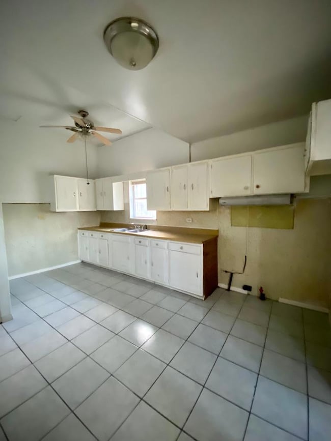 548 S Ceylon St, Eagle Pass, TX 78852 - photo 7