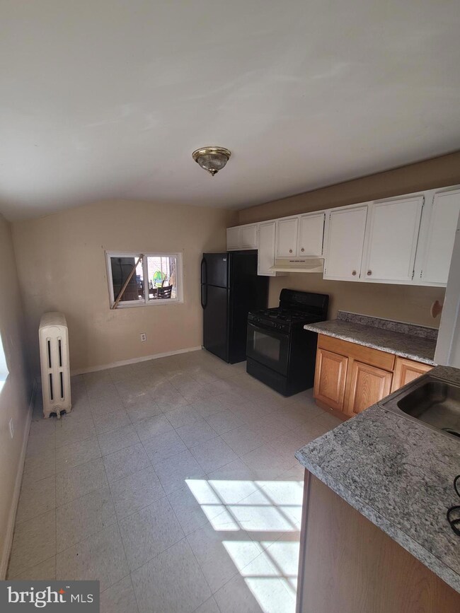 830 Green St, Reading, PA 19601 - photo 6