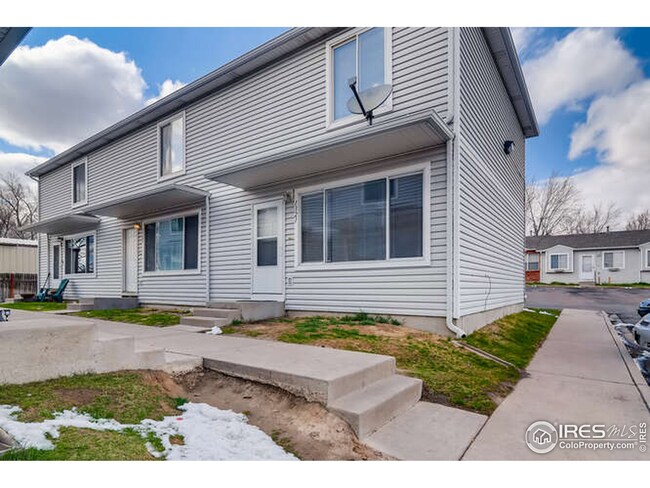 1321 Darrell Rd unit 1321, Evans, CO 80620 - photo 2