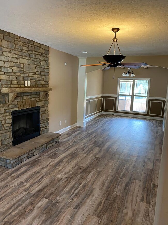 Living Room/Dining Room View
