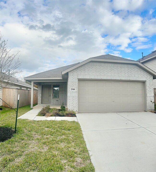 17918 Becker Landing Dr, Hockley, TX 77447 - photo 3