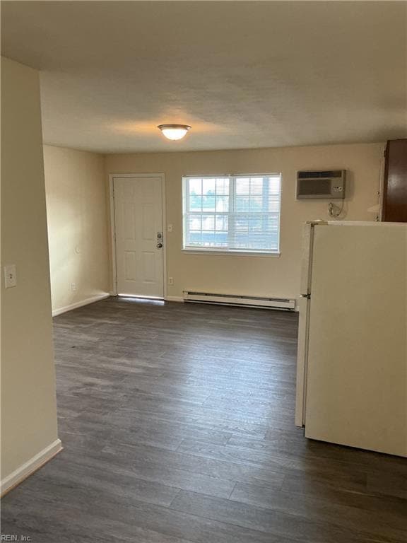 3917 Bowdens Ferry Rd unit 13, Norfolk, VA 23508 - photo 2