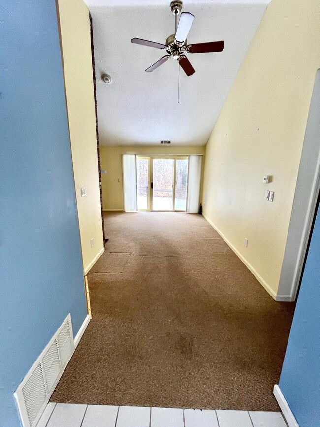 58 Harbor Lights Rd unit C58, Buzzards Bay, MA 02532 - photo 4