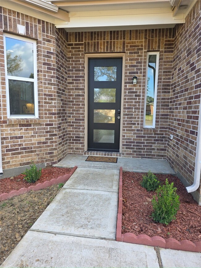 427 Vane Way, Crosby, TX 77532 - photo 2