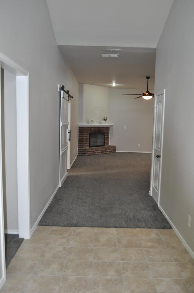 9301 Hawthorne Ct, Odessa, TX 79765 - photo 7