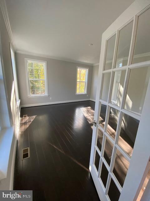 4799 Bog Turtle Ct, Waldorf, MD 20601 - photo 2