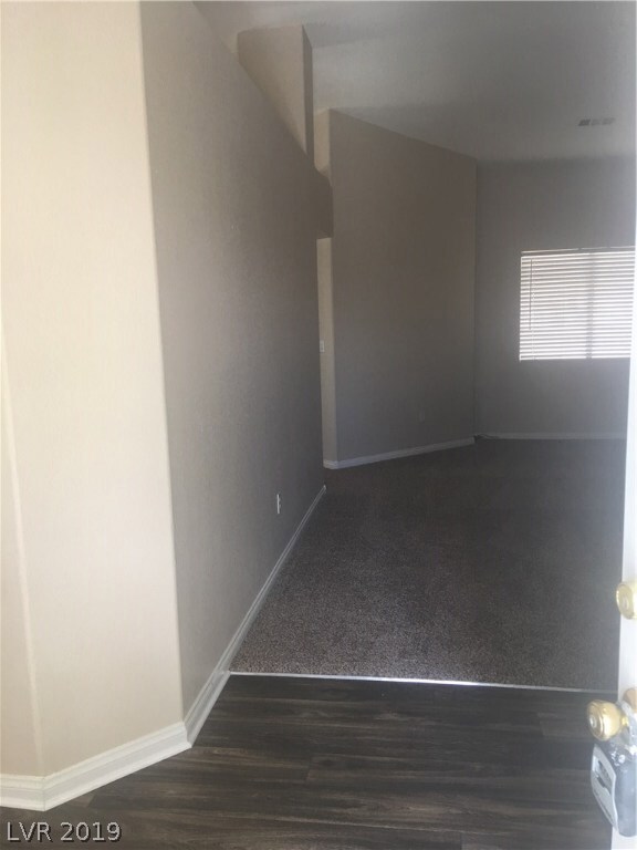 2668 Holy Cross Dr, Las Vegas, NV 89156 - photo 4