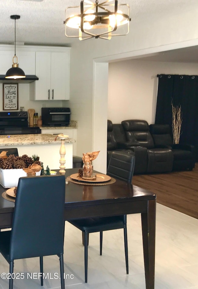 7947 Chateau Dr S, Jacksonville, FL 32221 - photo 3