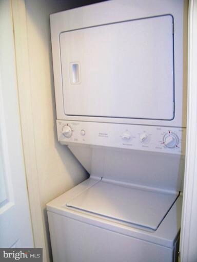 14642 Solomons Island Rd S unit 2, Solomons, MD 20688 - photo 3