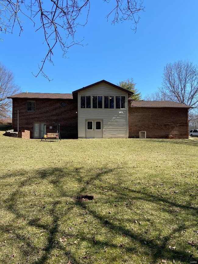 127 David Dr, Collinsville, IL 62234 - photo 4