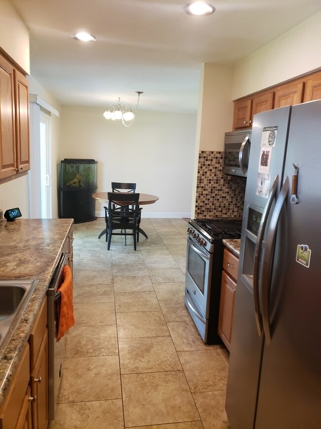 3505 Rock Pkwy unit 1, Waukegan, IL 60087 - photo 5