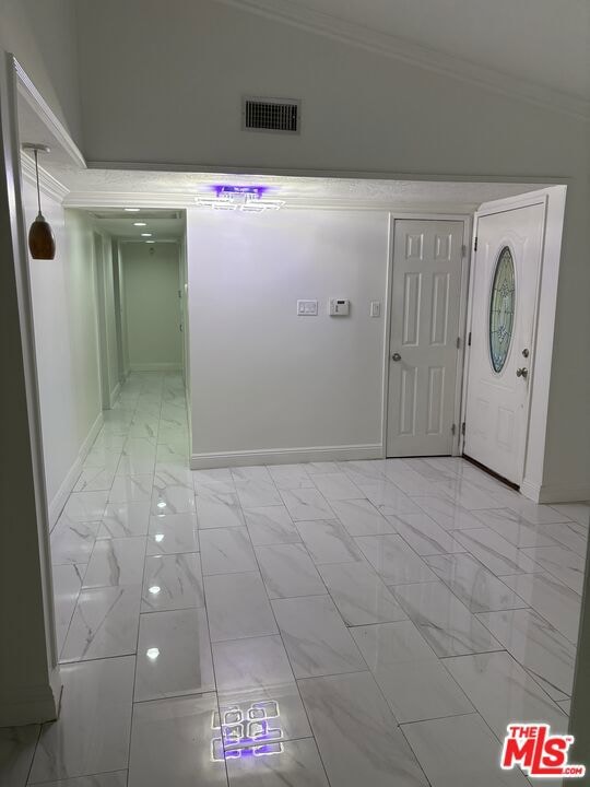 20424 Marilla St, Chatsworth, CA 91311 - photo 3