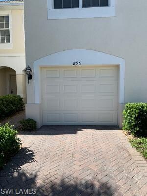 896 Hampton Cir unit 96, Naples, FL 34105 - photo 3
