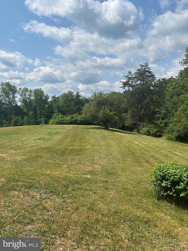 146 Crest Dr, Warfordsburg, PA 17267 - photo 6